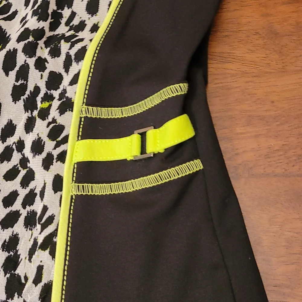 Piccadilly Jacket and matching tank, size Sm, animal print black, cream green - Picture 9 of 16